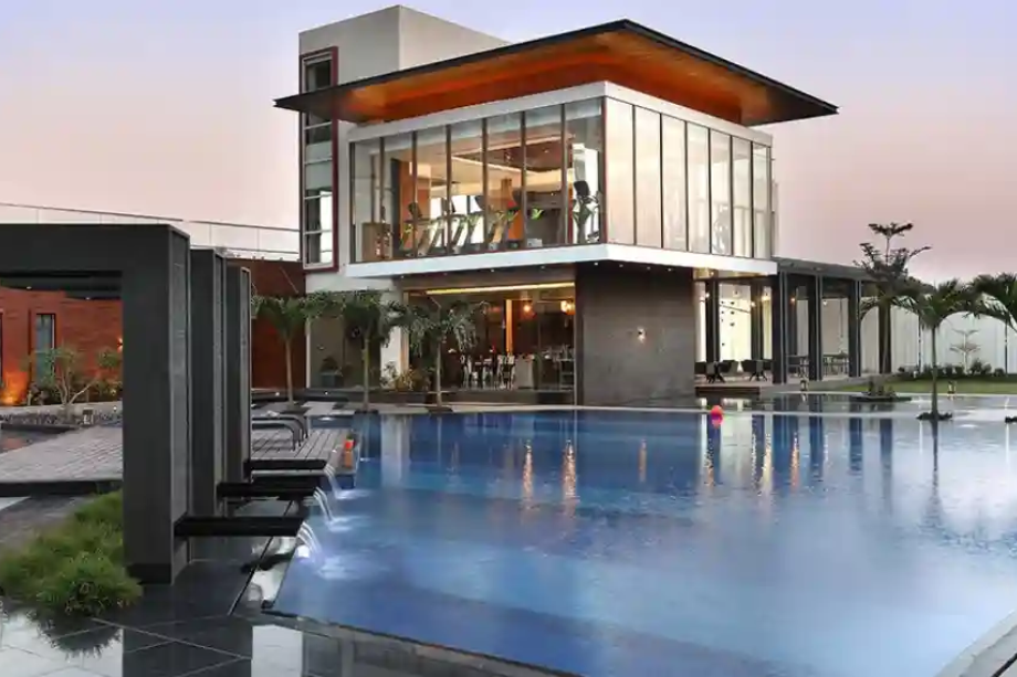 7-Plumeria-Drive-Amenities-Swimming-Pool