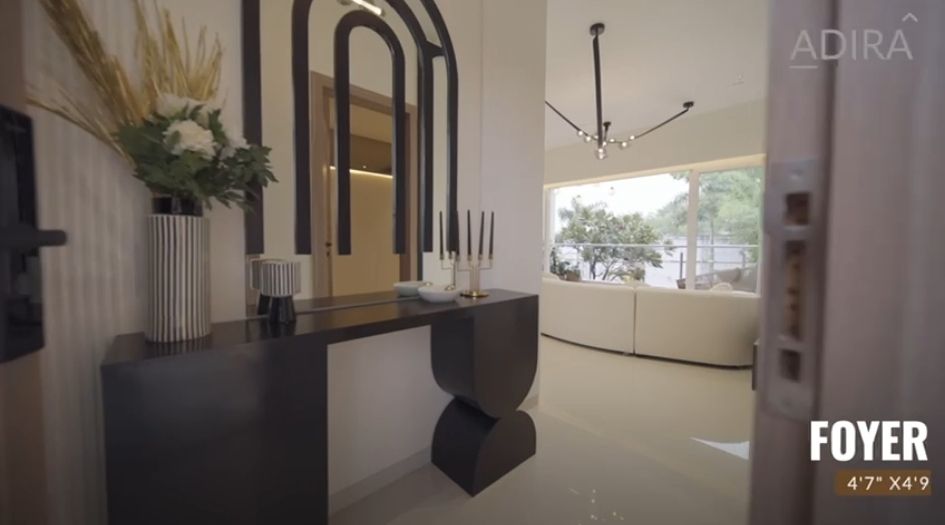 Gagan-Adira-Internal-Gallery-Foyer