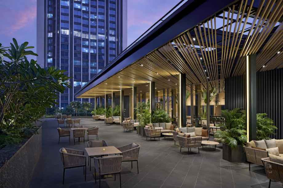 Oberoi-Sky-City-Amenities-Seating-Area