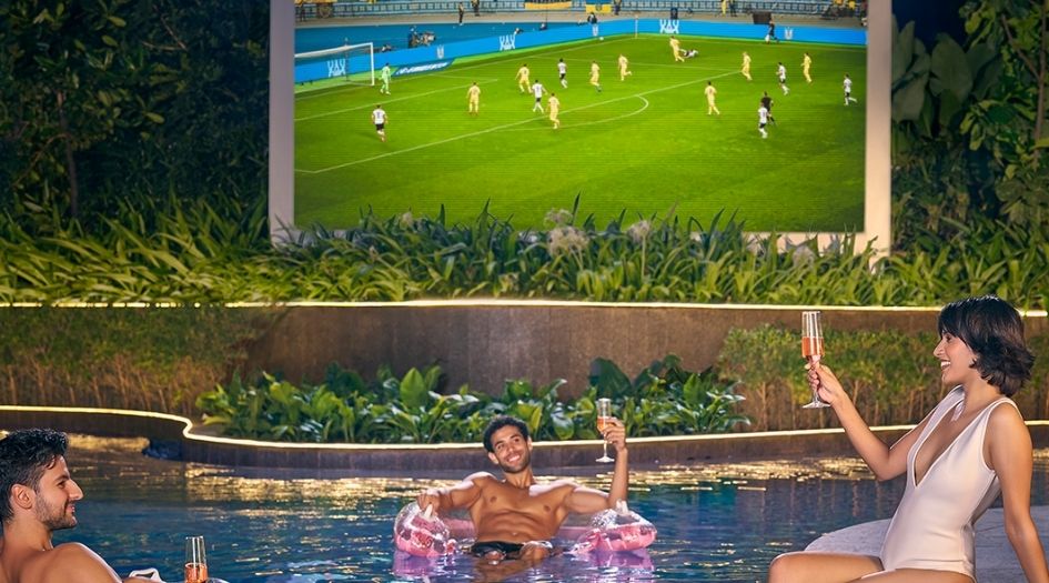 Rustomjee-Crown-Amenities-Pool Amphitheatre