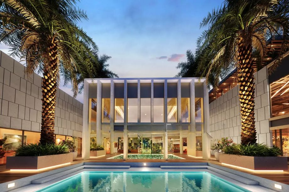 Suntec-Beach-Residence-Swimming-Pool