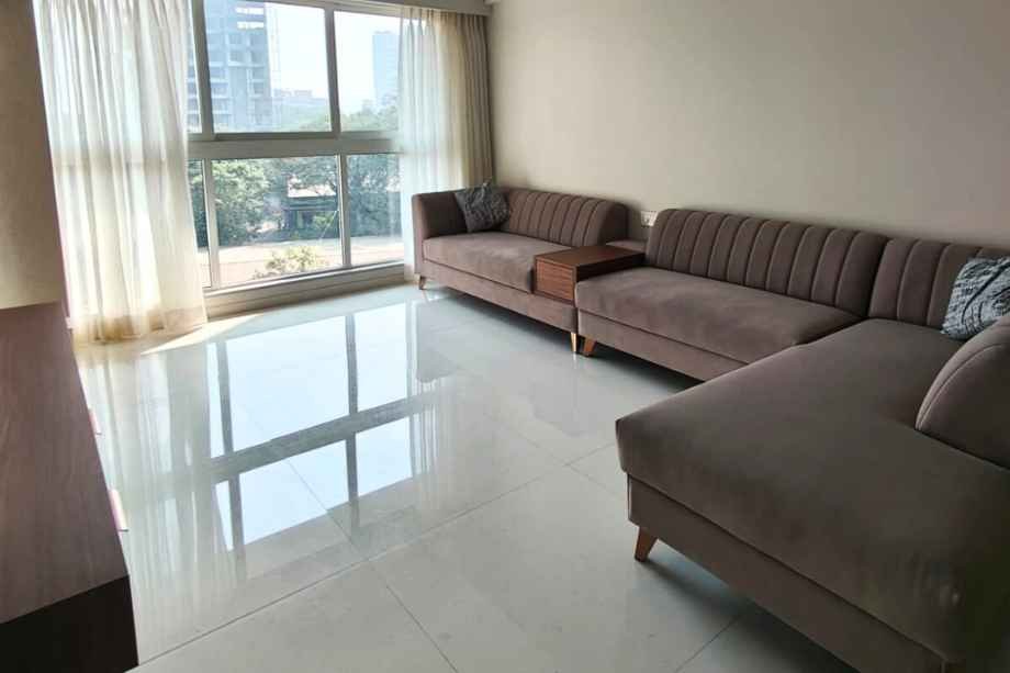 Satyam-Solaris-Gallery-Living-Room (2)