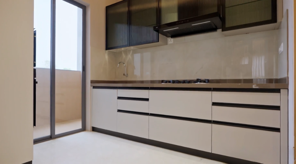 West-World-Internal-Kitchen
